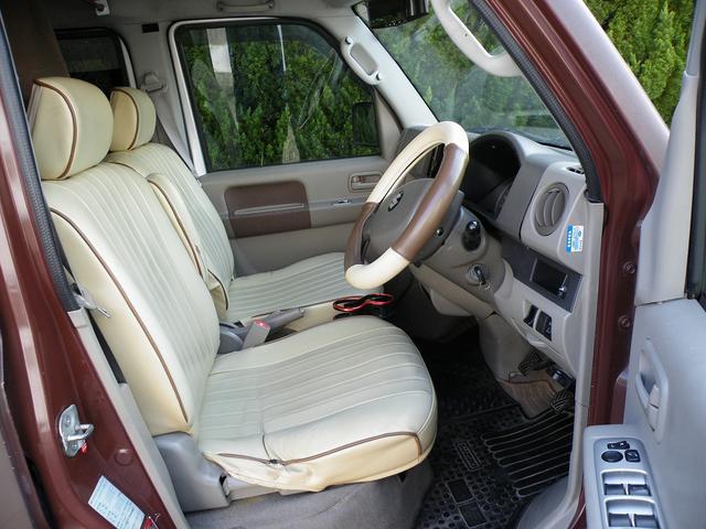 1001999A30250811W00803.jpg