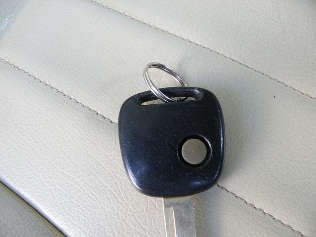 1001999A30250811W00815.jpg