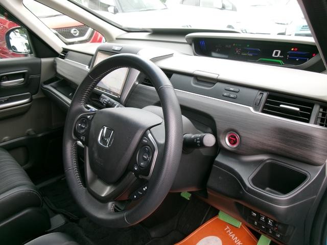 0560192A30261030W00113.jpg