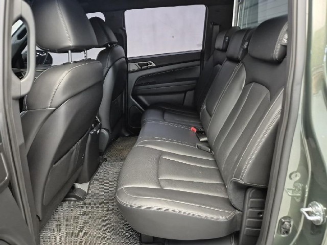 6081500739R12.jpg