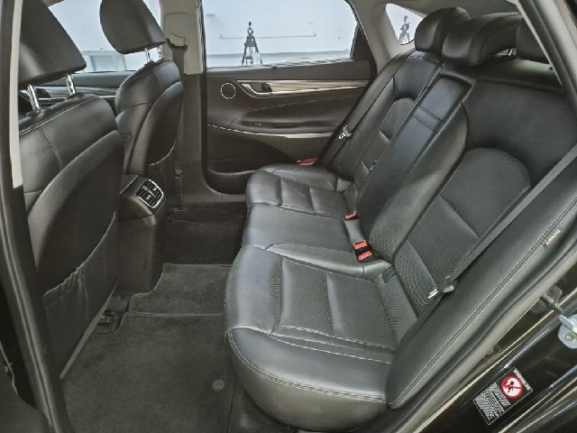 6071000231R12.jpg