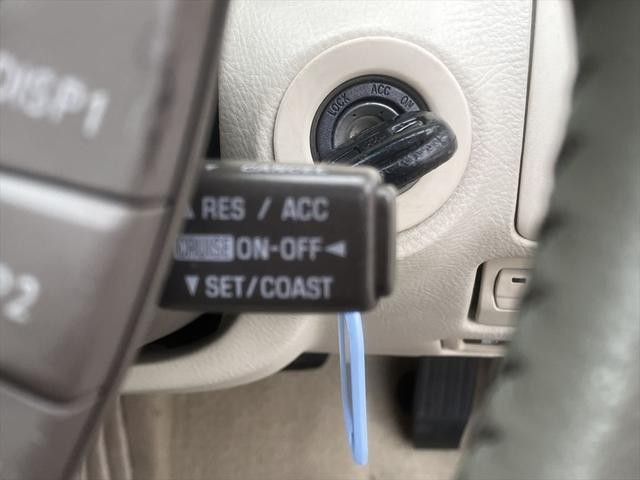 0208190A30261025W00216.jpg