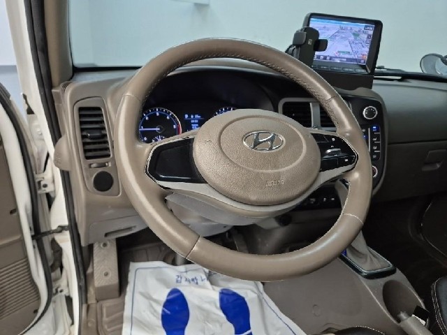6081500490R8.jpg