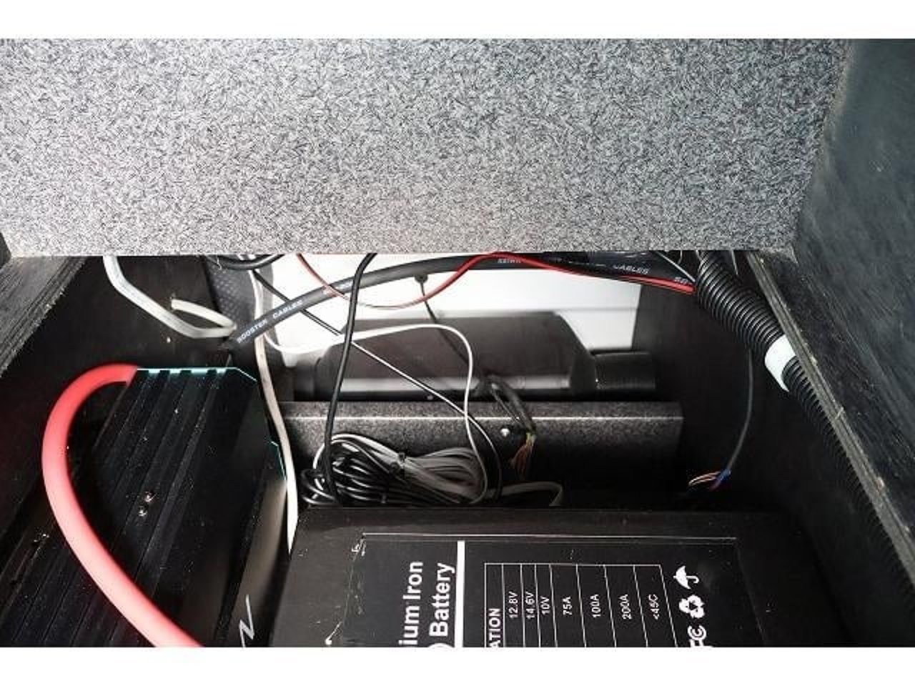 2019 Toyota Hiace, photo 4 of 4