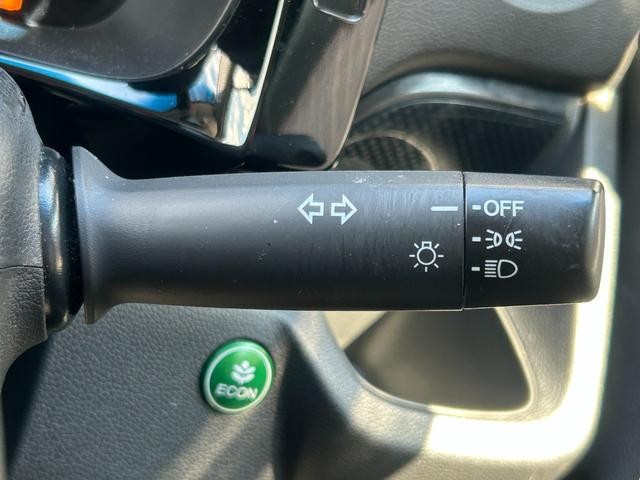 0804938A30260710W00515.jpg