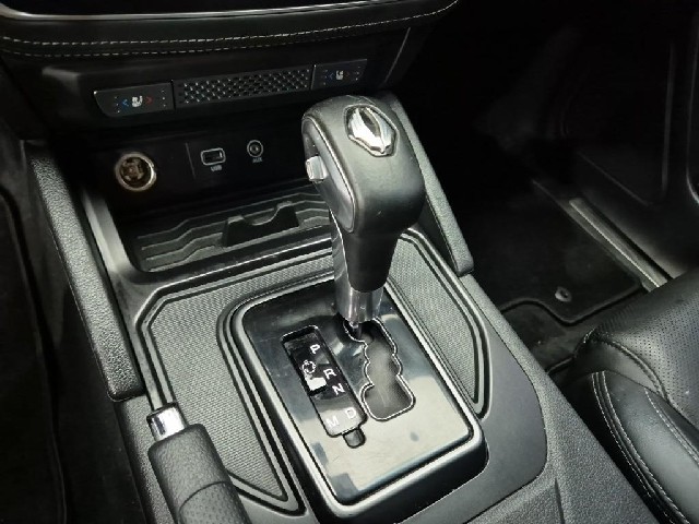 6081001665R8.jpg