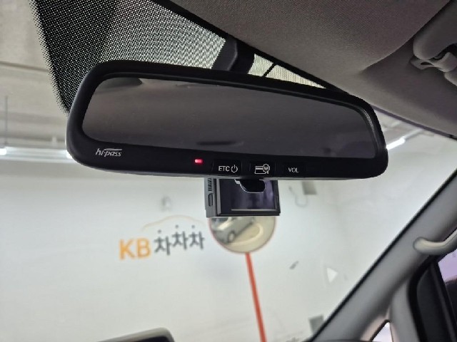 6071500895R15.jpg