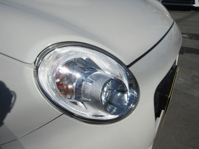 0541410A30261028W00517.jpg