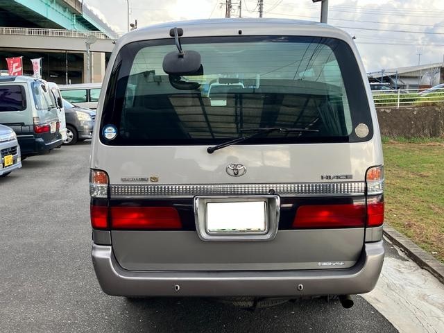 0802916A30250809W00102.jpg