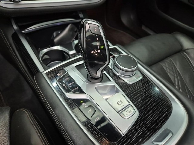 6061002034R8.jpg