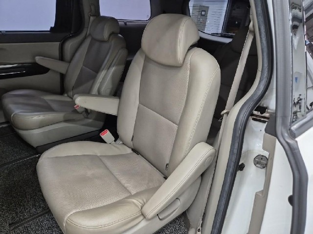 6081001330R12.jpg