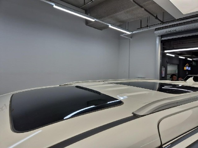 6081501219R13.jpg