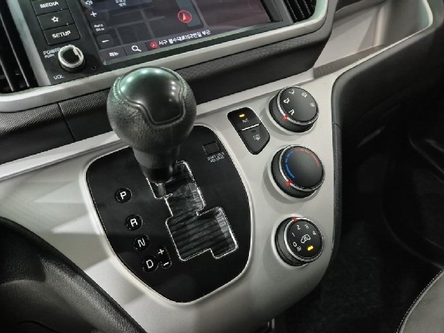 6081001322R8.jpg