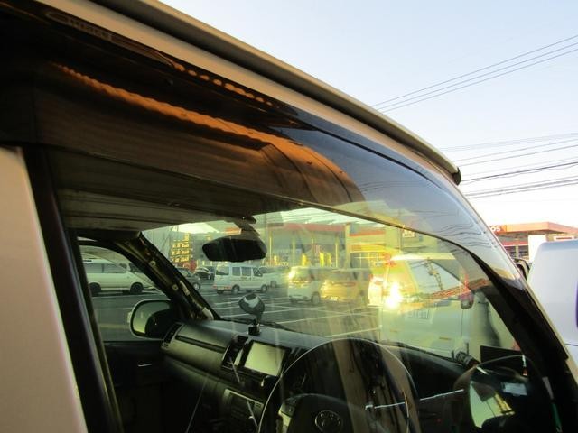 1100121A30260929W00116.jpg