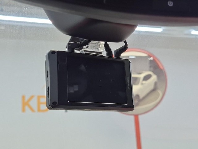 6071501883R17.jpg