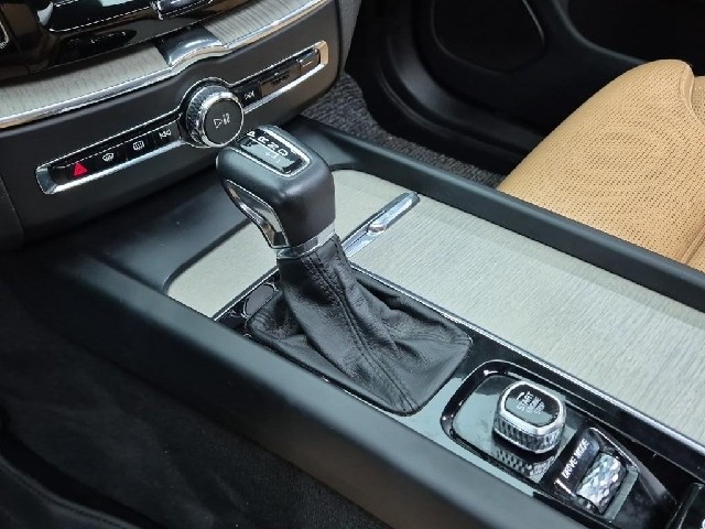 6071001671R8.jpg