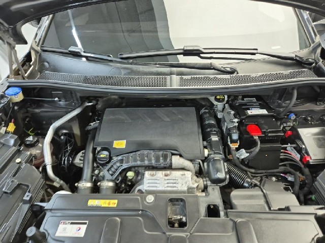 6081500876R5.jpg