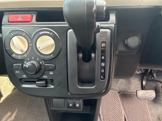 0302340A30260927W00104.jpg