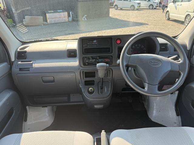 0840070A30261014W00201.jpg