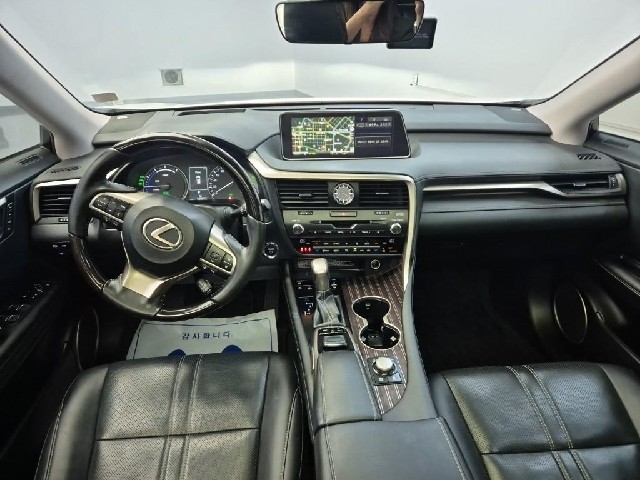 6081501084R7.jpg