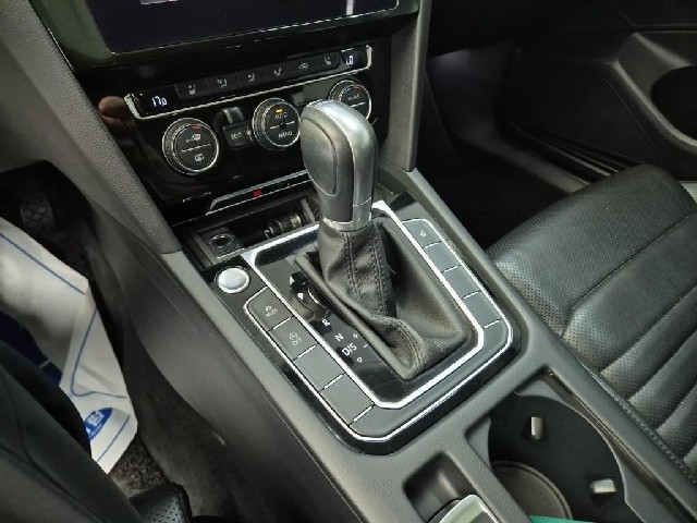 6081001106R8.jpg