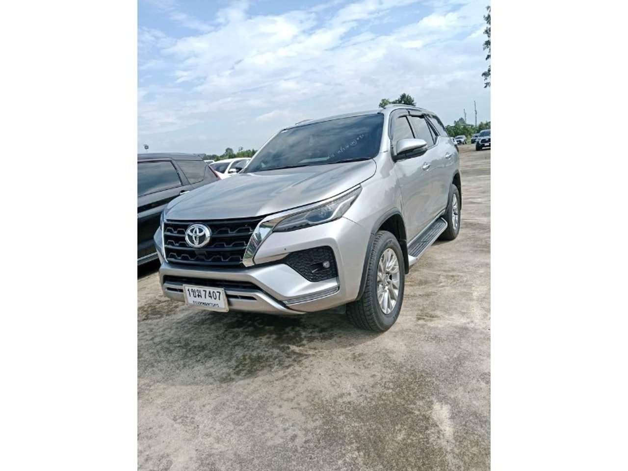 2020 Toyota Fortuner, photo 1 of 1