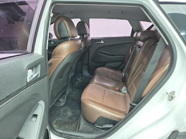 6081000934R12.jpg