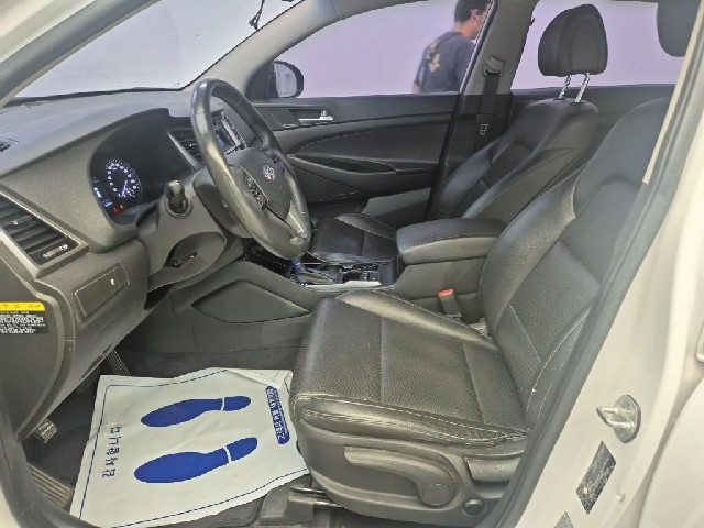 6081000617R11.jpg