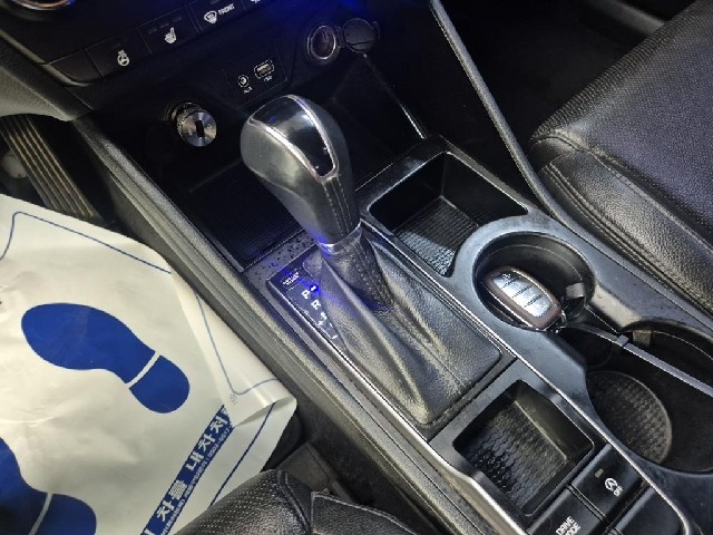 6081000617R8.jpg