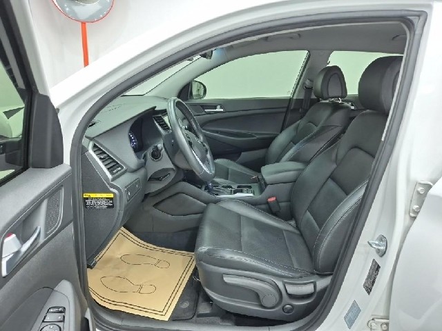 6081000582R11.jpg