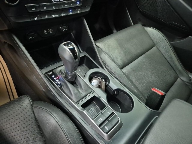 6081000582R8.jpg