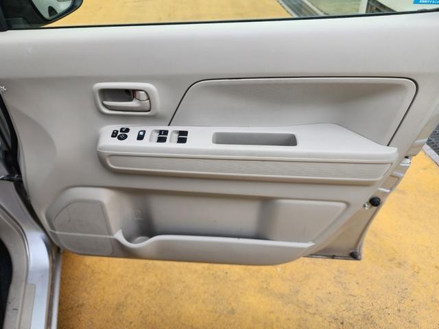 0540272A30261030W00110.jpg