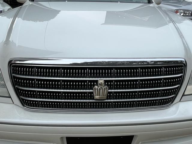 0509640A30261011W00113.jpg