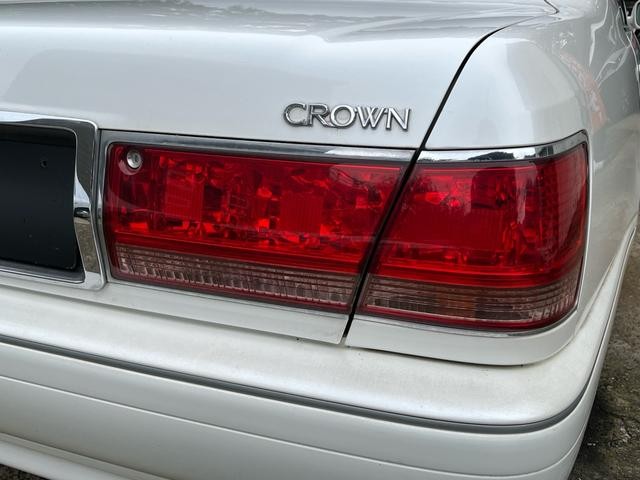 0509640A30261011W00116.jpg