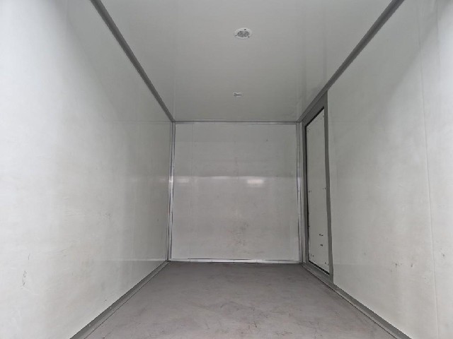6081001380R17.jpg