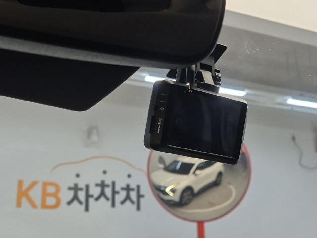 6081501715R16.jpg
