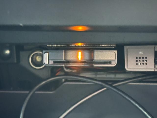 0509824A30261030W01204.jpg