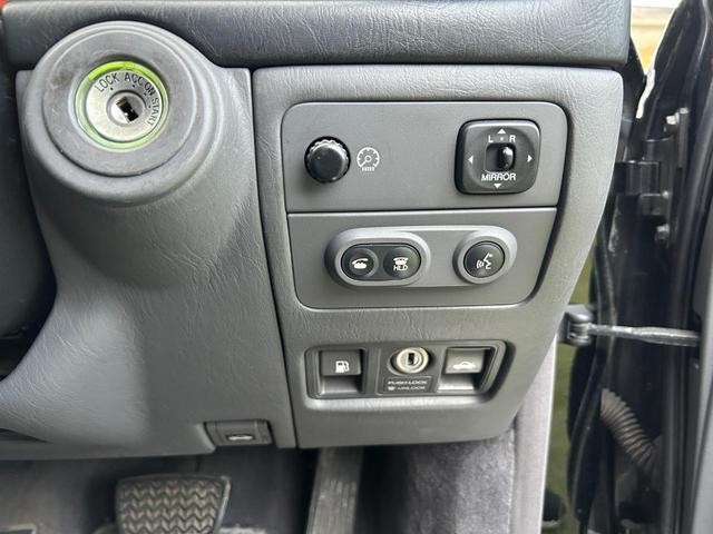 9500065A30260905W00117.jpg