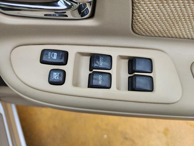 0540272A30261030W00211.jpg
