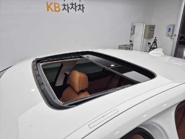 6081002338R13.jpg