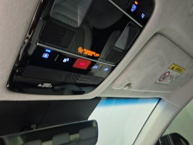 6081501994R17.jpg