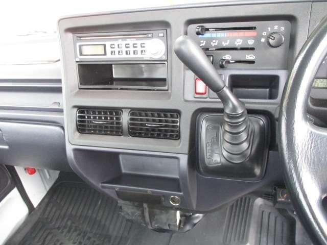 0840207A30260706W00210.jpg