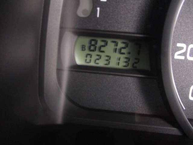 0840207A30260706W00216.jpg