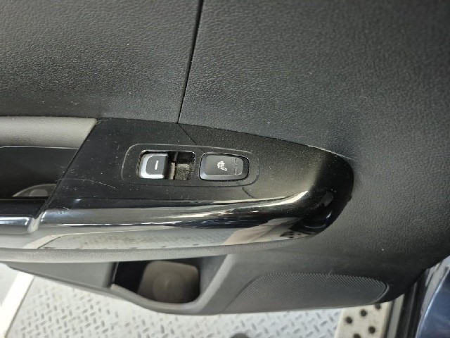 6041002165R18.jpg
