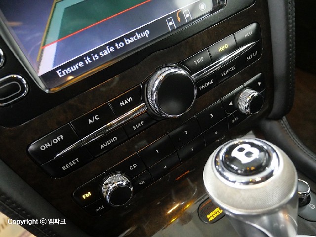 2011501702R14.jpg