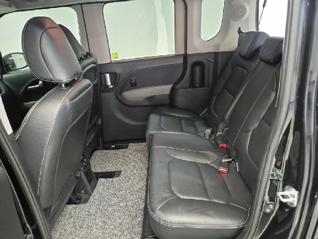 6081501953R12.jpg