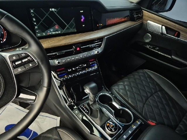 6081500974R10.jpg
