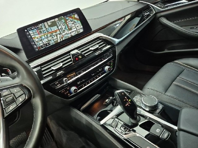 6081001365R10.jpg