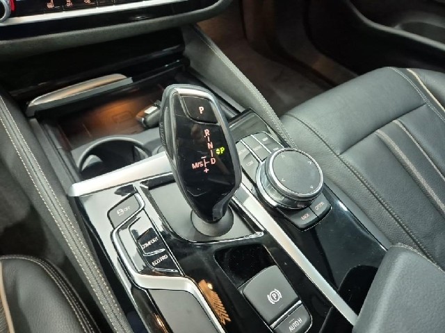 6081001365R8.jpg