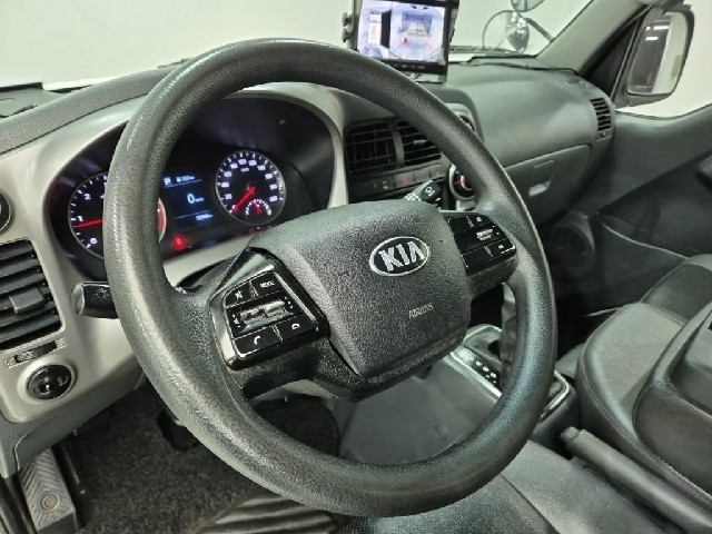 6081001307R8.jpg